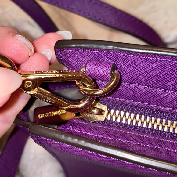 MICHAEL KORS MINI PURPLE CROSSBODY - Picture 7 of 7